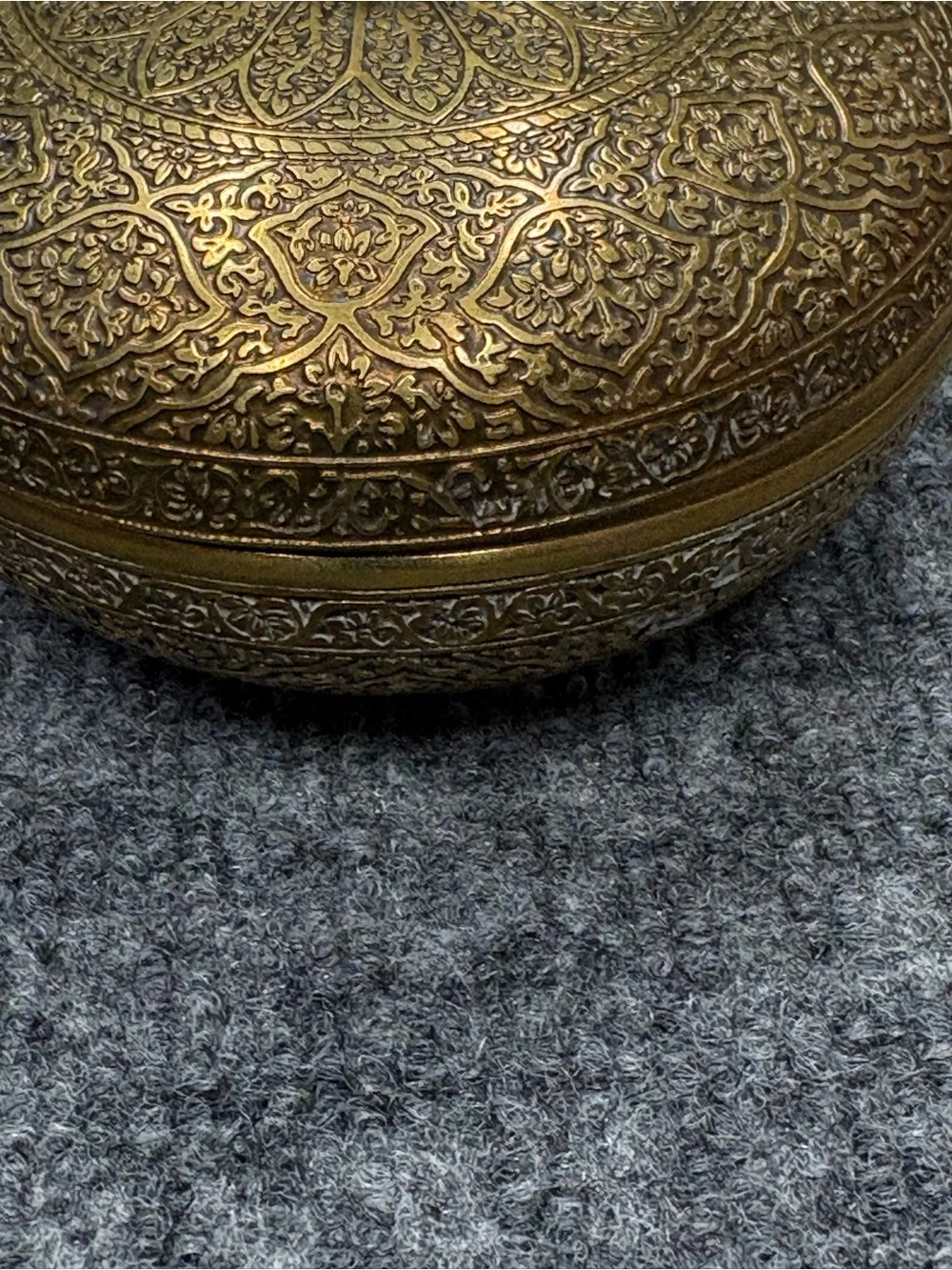 Vintage Ornate Brass Decorative Trinket  Box with Embossed Lid